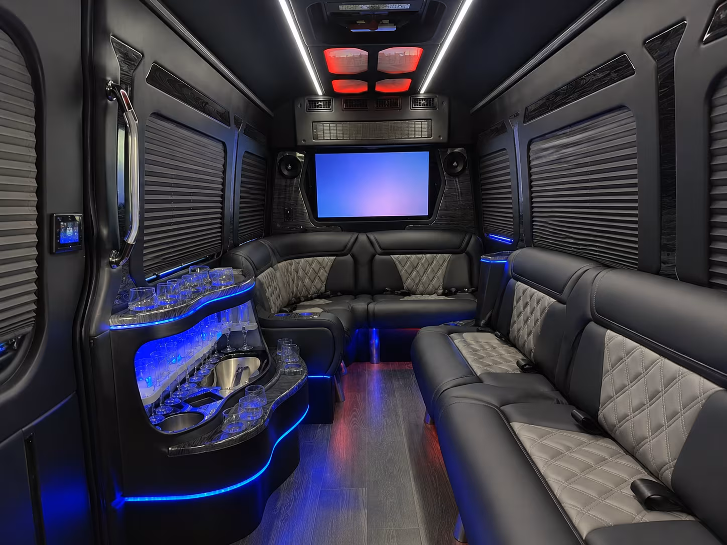 multi day charter packages for weekend trips overnight tours