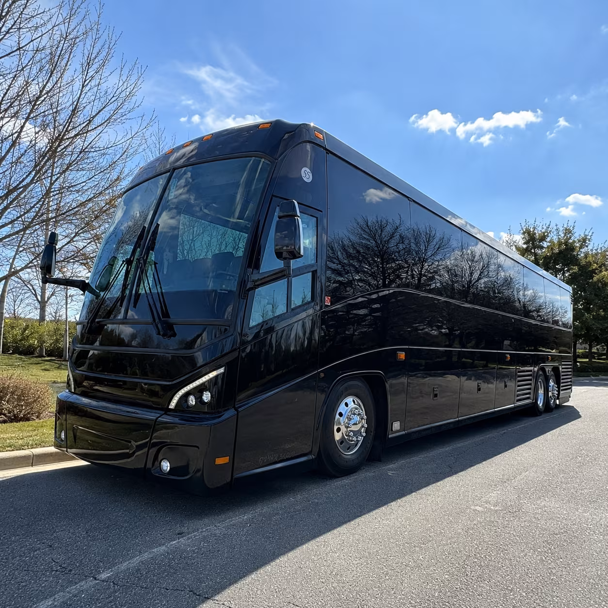 plymouthcharterbusservices com makes finding airport transfers to dtw easy for your traveling employees
